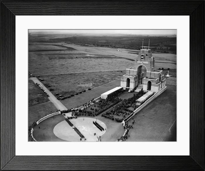 Framed Print : Aerial view of veterans, families of the fallen and soldiers of the British