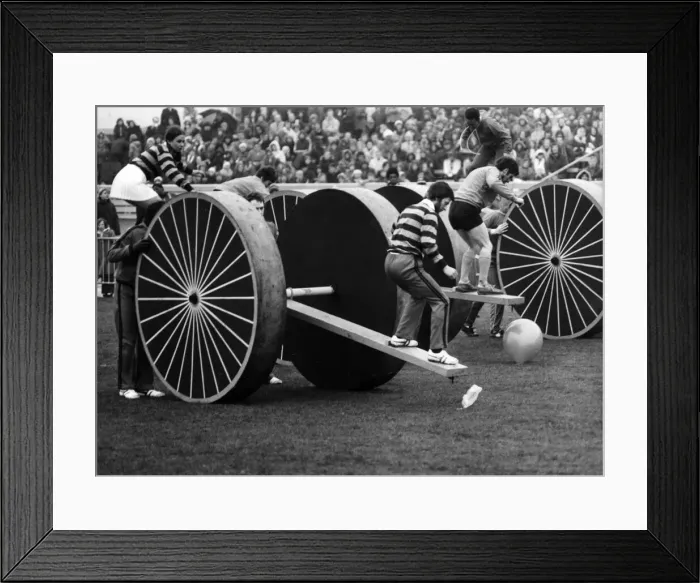 Framed Print : 01052121 Framed Print : 01052121