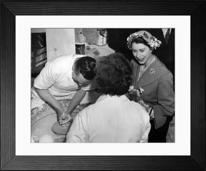 Framed Print : Princess Elizabeth (later Queen Elizabeth II) speaks to Mrs Cyples (back to camera Framed Print : Princess Elizabeth (later Queen Elizabeth II) speaks to Mrs Cyples (back to camera