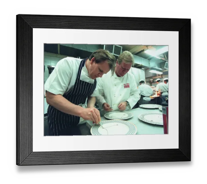 Framed Print : Gordon Ramsay Chef February 1999 with Daily Record reporter Bob Shields in kitchen