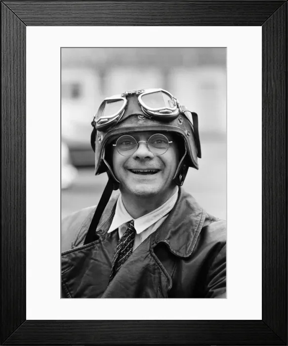 Framed Print : Filming of the comedy film called The Odd Job'begins at Shepperton Studios Framed Print : Filming of the comedy film called The Odd Job'begins at Shepperton Studios