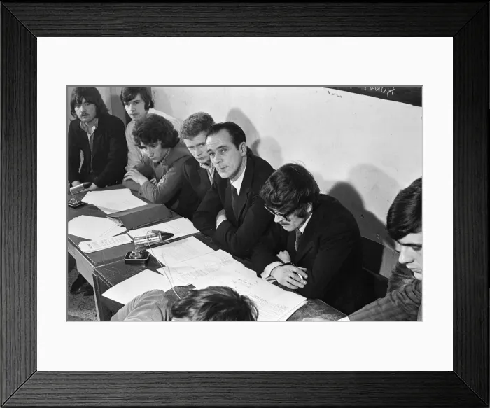 Framed Print : Provisional IRA meeting in Derry, Northern Ireland. Pictured Framed Print : Provisional IRA meeting in Derry, Northern Ireland. Pictured