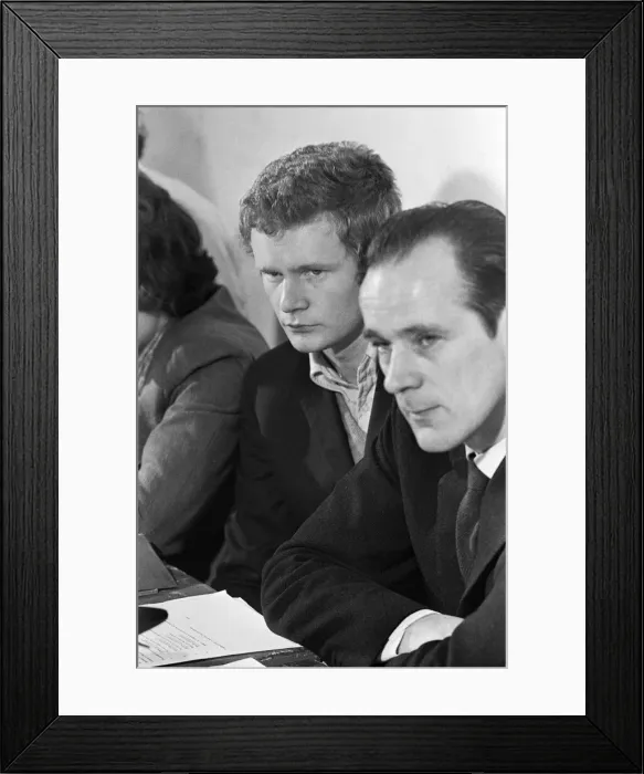 Framed Print : Provisional IRA meeting in Derry, Northern Ireland. Pictured Framed Print : Provisional IRA meeting in Derry, Northern Ireland. Pictured