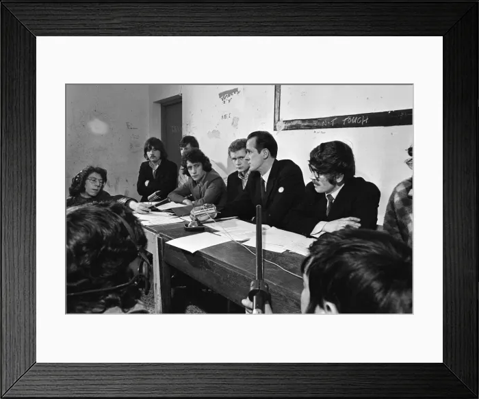 Framed Print : Provisional IRA meeting in Derry, Northern Ireland. Pictured Framed Print : Provisional IRA meeting in Derry, Northern Ireland. Pictured