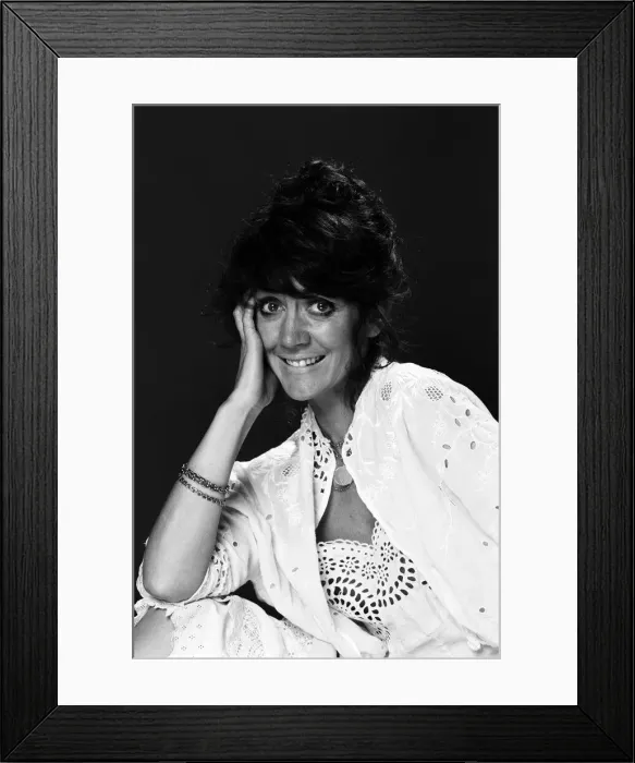 Framed Print : Actress Amanda Barrie. September 1982 Framed Print : Actress Amanda Barrie. September 1982