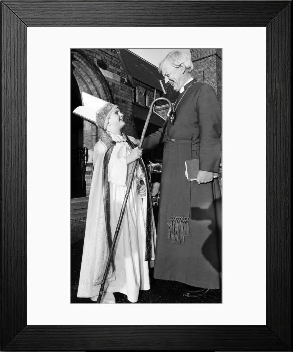 Framed Print : Budding Bishop impersonator Malcolm Wilks makes the acquaintance of the real-life Bishop Framed Print : Budding Bishop impersonator Malcolm Wilks makes the acquaintance of the real-life Bishop