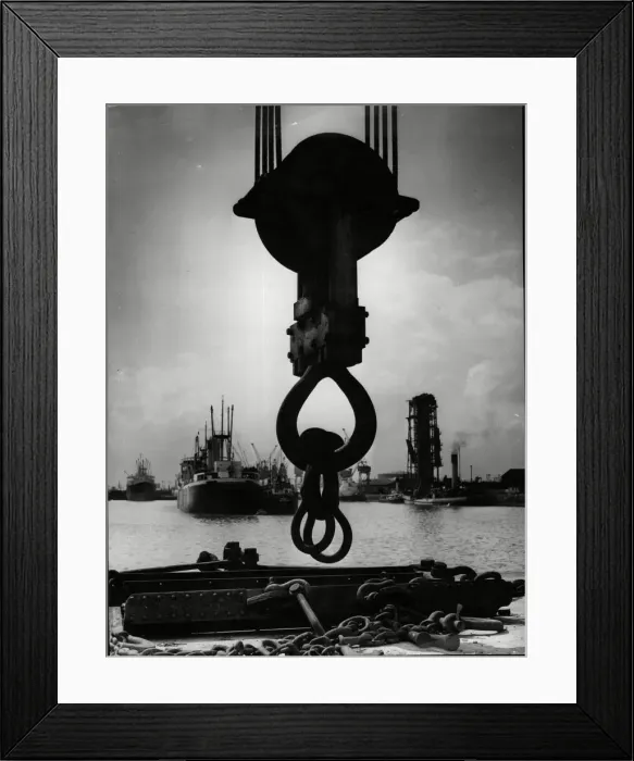 Framed Print : Portrait of Power - Massive pulley block of one of Alexandra Dock Framed Print : Portrait of Power - Massive pulley block of one of Alexandra Dock