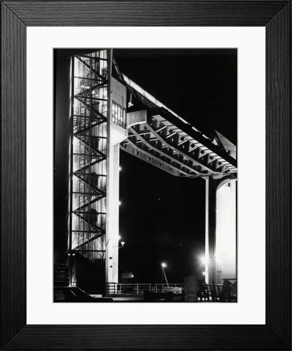 Framed Print : A new shape in the night sky of the Old Town. Hulls tidal surge barrier floodlit Framed Print : A new shape in the night sky of the Old Town. Hulls tidal surge barrier floodlit