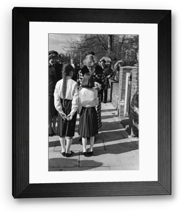 Framed Print : Princess Diana, Princess of Wales visits Red Cross, Middlesbrough. 18th March 1987 Framed Print : Princess Diana, Princess of Wales visits Red Cross, Middlesbrough. 18th March 1987