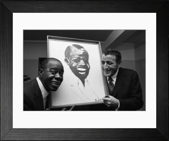 Framed Print : Tony Bennett, one of the worlds greatest singers, who is now starring at London Framed Print : Tony Bennett, one of the worlds greatest singers, who is now starring at London
