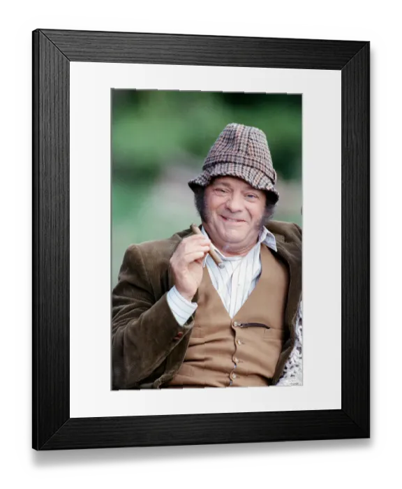 Framed Print : Actor David Jason filming Darling Buds of May, driving a horse and cart