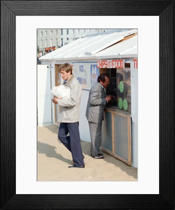 Framed Print : Filming the Only Fools and Horses'Christmas Special The Jolly Boys