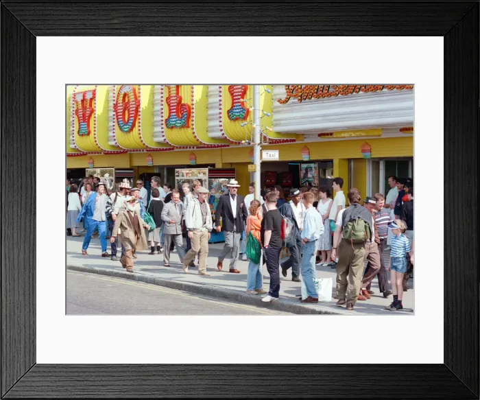 Framed Print : Cast members during the filming of the Only Fools and Horses Framed Print : Cast members during the filming of the Only Fools and Horses
