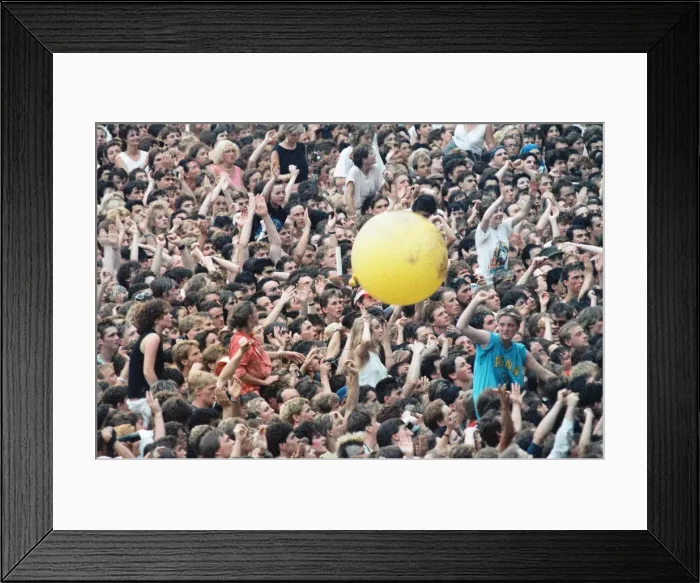 Framed Print : Live Aid concert held at Wembley Stadium, London to raise funds for relief of the ongoing Framed Print : Live Aid concert held at Wembley Stadium, London to raise funds for relief of the ongoing