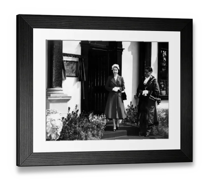 Framed Print : Queen Elizabeth II visits Leominster, Herefordshire. 24th April 1957