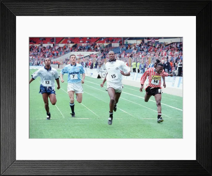 Framed Print : Rumbelows Sprint Challenge 2nd Semi Final, Wembley Stadium, Sunday 12th April 992 Framed Print : Rumbelows Sprint Challenge 2nd Semi Final, Wembley Stadium, Sunday 12th April 992