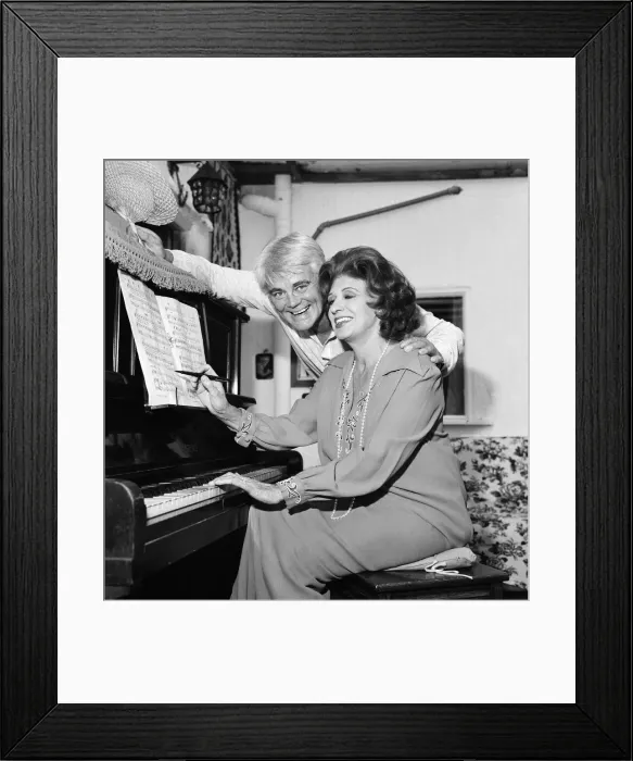 Framed Print : Pat Phoenix and Antony Booth. February 1982
