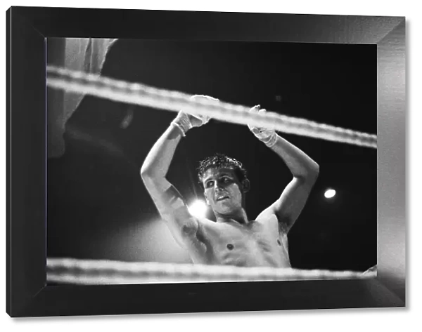 Billy Walker v Johnny Prescott, Heavyweight Boxing match at the Royal Albert Hall