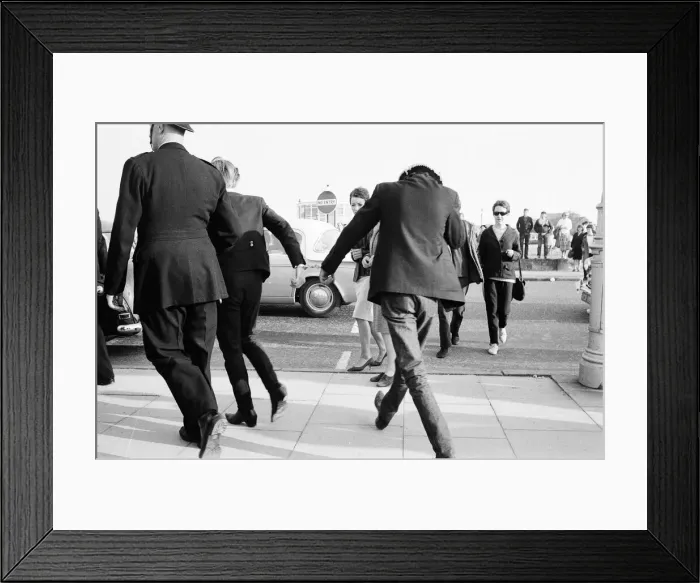 Framed Print : Mods v Rockers. Picture shows the scene at Margate Framed Print : Mods v Rockers. Picture shows the scene at Margate