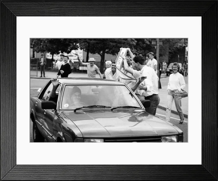 Framed Print : Coventry City fans celebrate the 1987 FA Cup Final, Coventry City beat Tottenham Hotspur Framed Print : Coventry City fans celebrate the 1987 FA Cup Final, Coventry City beat Tottenham Hotspur
