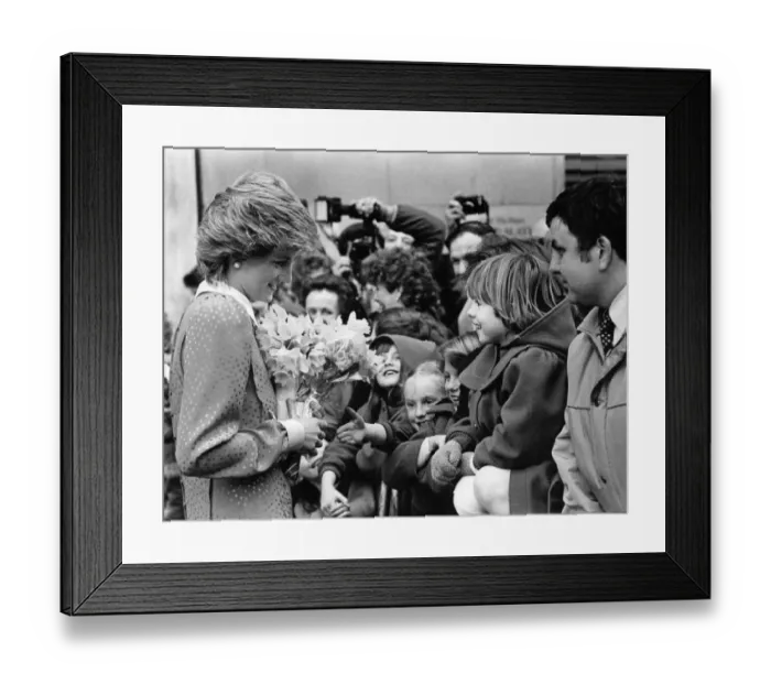 Framed Print : HRH, Princess Diana, The Princess of Wales, visits St Davids Hall, Cardiff Framed Print : HRH, Princess Diana, The Princess of Wales, visits St Davids Hall, Cardiff