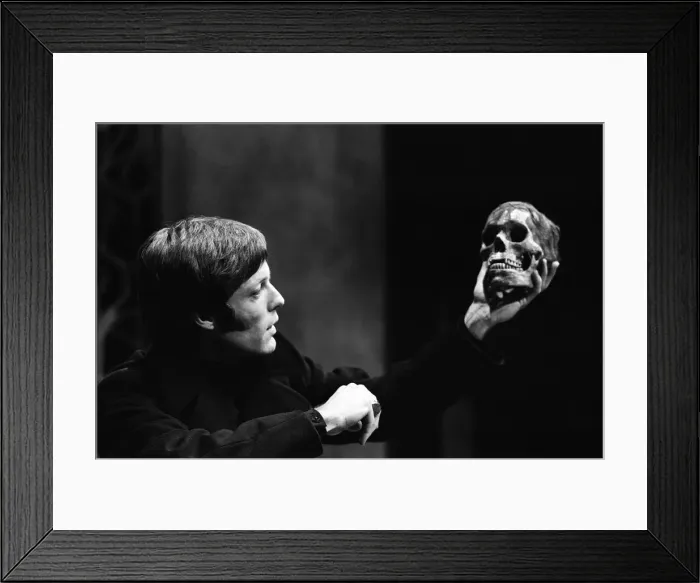 Framed Print : Actor Richard Chamberlain in the role of Hamlet at the Birmingham Repertory Theatre Framed Print : Actor Richard Chamberlain in the role of Hamlet at the Birmingham Repertory Theatre