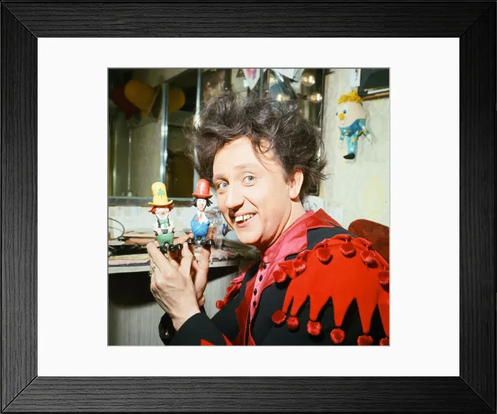 Framed Print : Comedian Ken Dodd. 16th February 1966 Framed Print : Comedian Ken Dodd. 16th February 1966
