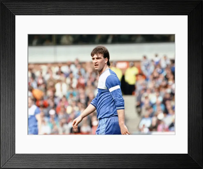 Framed Print : English League Division One match at the City Ground. Nottingham Forest 0 v Everton Framed Print : English League Division One match at the City Ground. Nottingham Forest 0 v Everton