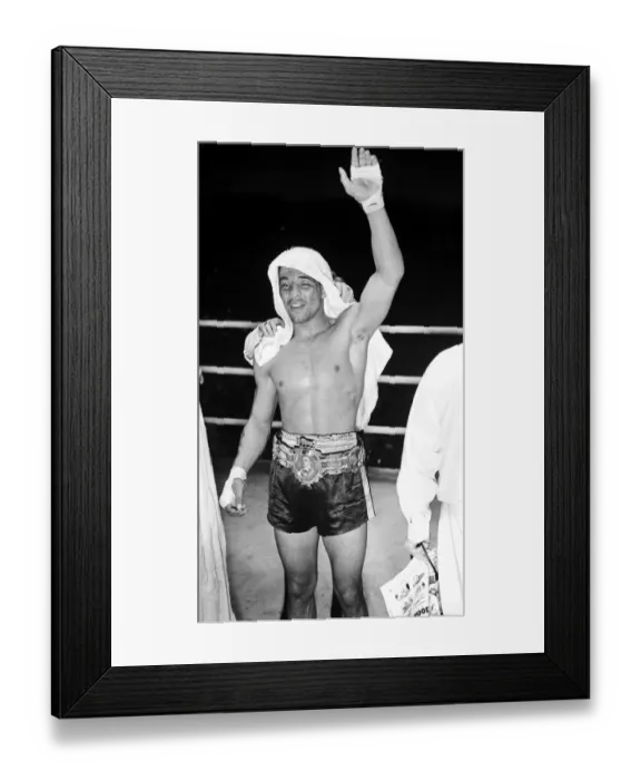 Framed Print : Randolph Turpin V Don Cockell, Turpin pictured after the fight Framed Print : Randolph Turpin V Don Cockell, Turpin pictured after the fight