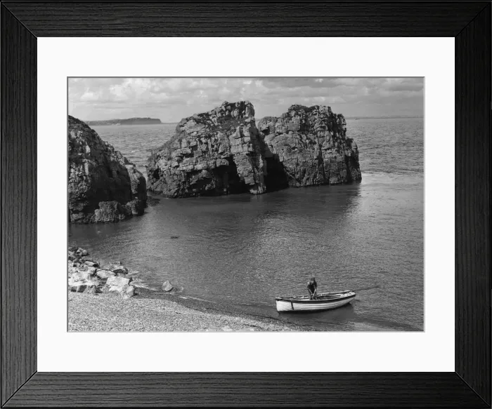 Framed Print : Castle Rock, Flat Holm Island (Ynys Echni) in the Bristol Channel 14th March 1963