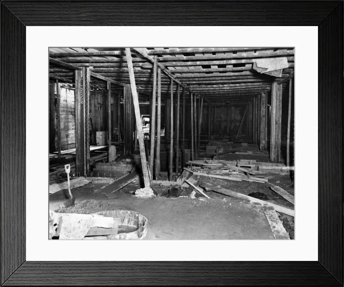 Framed Print : Construction of the new Daily Mirror printing site at Back Hill