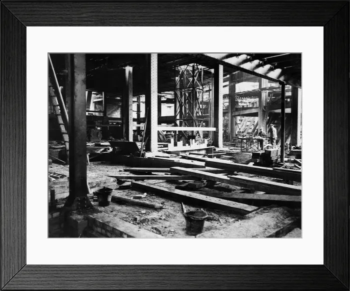 Framed Print : Construction of the new Daily Mirror printing site at Back Hill Framed Print : Construction of the new Daily Mirror printing site at Back Hill