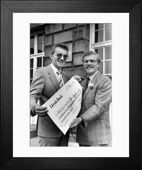 Framed Print : A cheque for £126, 492, believed to be a United Kingdom record Framed Print : A cheque for £126, 492, believed to be a United Kingdom record