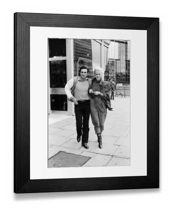 Framed Print : George Best and his wife Angie in London to promote Georges new autobiography Framed Print : George Best and his wife Angie in London to promote Georges new autobiography