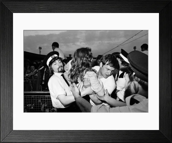 Framed Print : Audience scenes of hysteria at The David Cassidy in concert at White City Stadium Framed Print : Audience scenes of hysteria at The David Cassidy in concert at White City Stadium