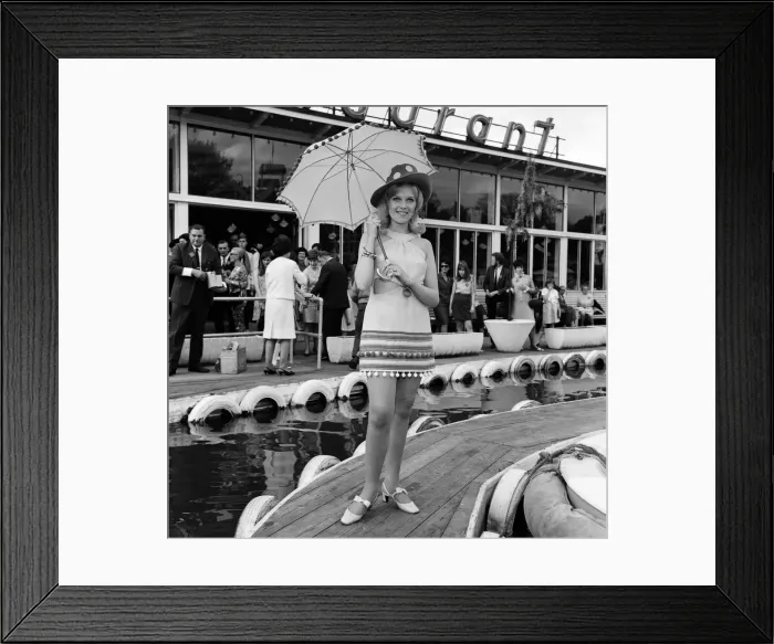 Framed Print : The All Star Gala at Battersea Fun Fair. Miss Valerie Thacker from Northampton Framed Print : The All Star Gala at Battersea Fun Fair. Miss Valerie Thacker from Northampton