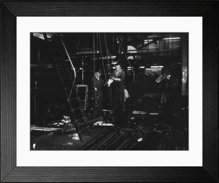 Framed Print : Evening Gazette Newspaper, Gazette Buildings, 105-111 Borough Road, Middlesbrough Framed Print : Evening Gazette Newspaper, Gazette Buildings, 105-111 Borough Road, Middlesbrough