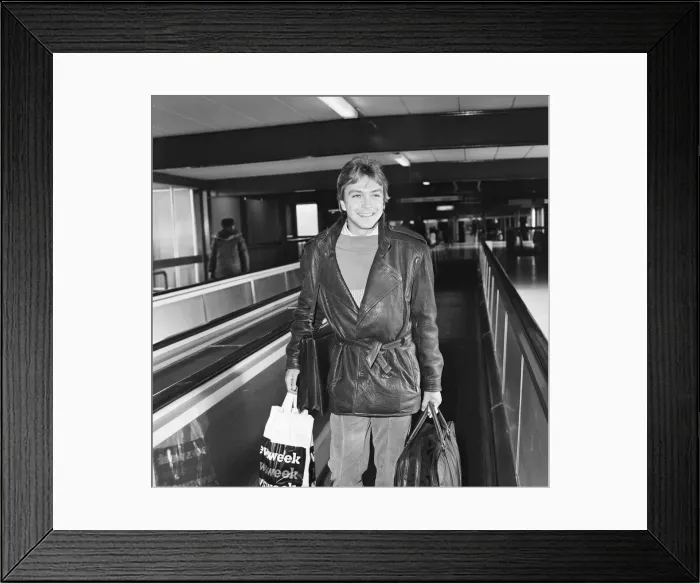 Framed Print : David Cassidy, singer, actor and musician, arrives at London Heathrow Airport Framed Print : David Cassidy, singer, actor and musician, arrives at London Heathrow Airport