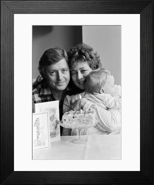 Framed Print : Michael Aspel and his wife Lizzie Power celebrate their sons 1st birthday Framed Print : Michael Aspel and his wife Lizzie Power celebrate their sons 1st birthday