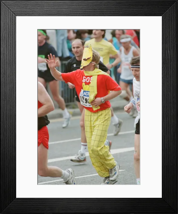 Framed Print : The London Marathon, 1991. Runners passing through and around Tower Bridge