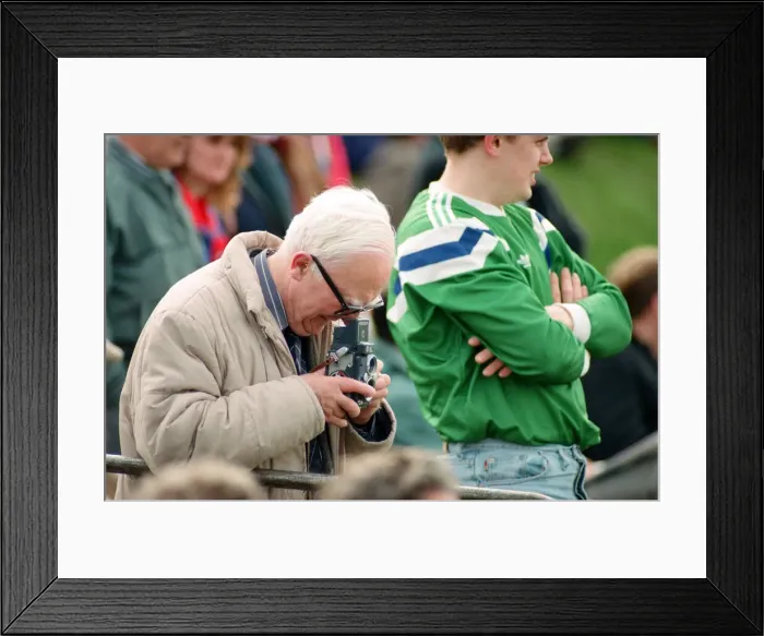 Framed Print : Durham v Lancashire, First Class Cricket challenge. 19th April 1992