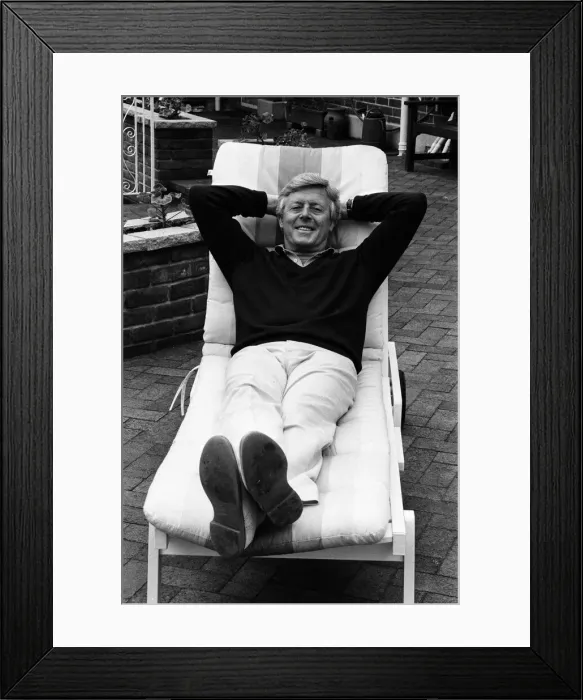 Framed Print : Michael Aspel relaxes at home. 31st May 1988 Framed Print : Michael Aspel relaxes at home. 31st May 1988