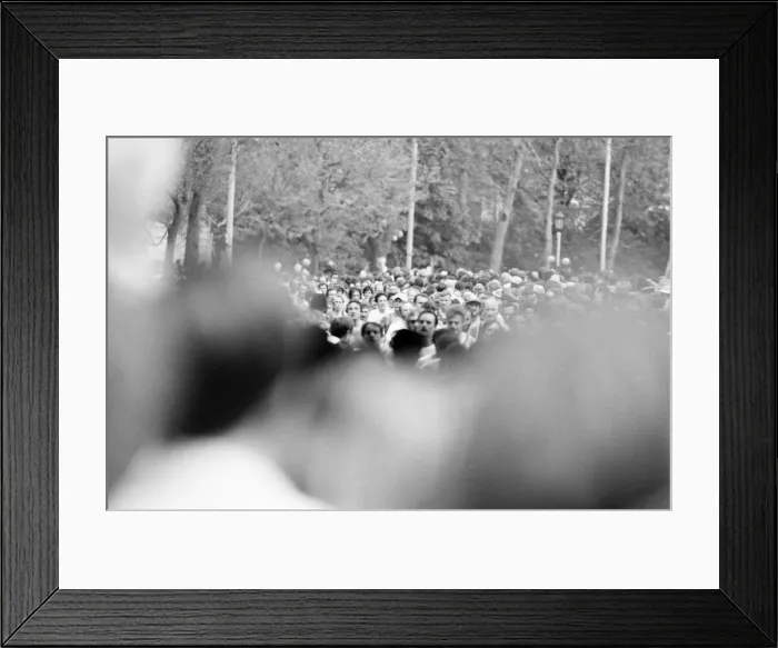 Framed Print : London Marathon 1982, Sponsored by Gillette, Sunday 9th May 1982 Framed Print : London Marathon 1982, Sponsored by Gillette, Sunday 9th May 1982