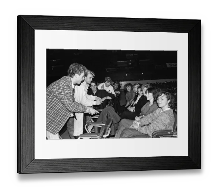 Framed Print : Six young ladies met Spandau Ballet (Gary Kemp, Steve Norman, Tony Hadley Framed Print : Six young ladies met Spandau Ballet (Gary Kemp, Steve Norman, Tony Hadley