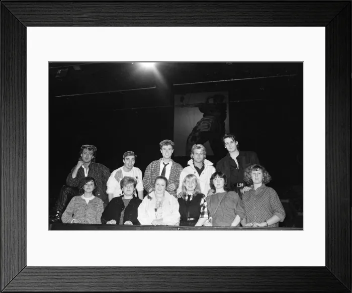 Framed Print : Six young ladies met Spandau Ballet (Martin Kemp, John Keeble, Gary Kemp Framed Print : Six young ladies met Spandau Ballet (Martin Kemp, John Keeble, Gary Kemp