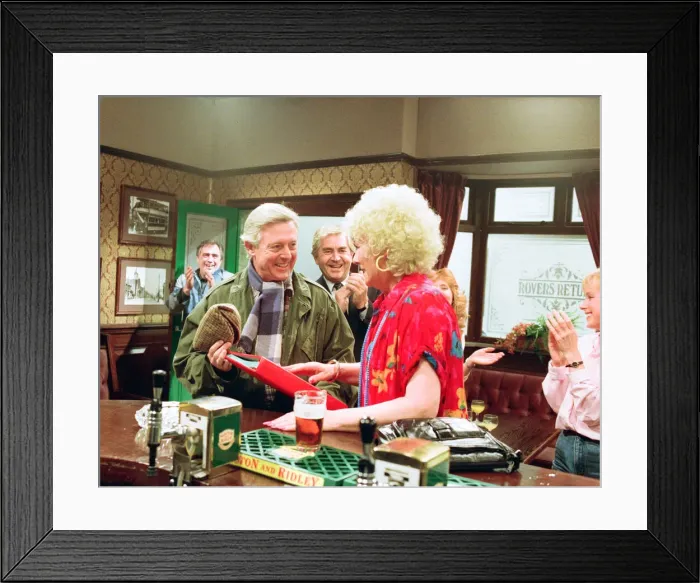 Framed Print : Michael Aspel surprises Liz Dawn for the TV show This is your Life Framed Print : Michael Aspel surprises Liz Dawn for the TV show This is your Life