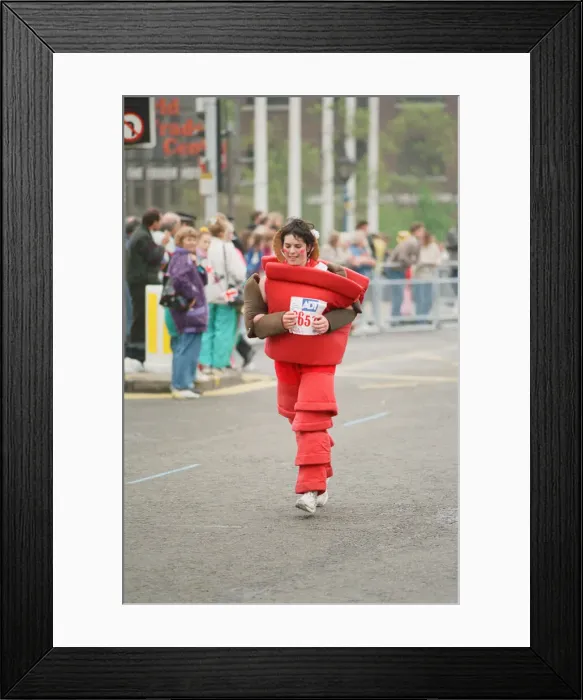 Framed Print : The London Marathon - 1990 Runners pass through and around the Tower Bridge area Framed Print : The London Marathon - 1990 Runners pass through and around the Tower Bridge area
