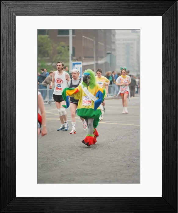 Framed Print : The London Marathon - 1990 Runners pass through and around the Tower Bridge area Framed Print : The London Marathon - 1990 Runners pass through and around the Tower Bridge area