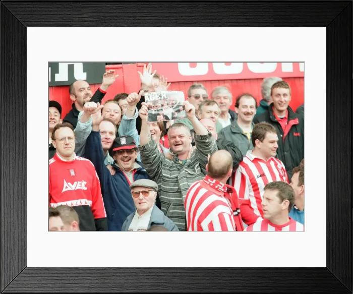 Framed Print : Sunderland 3-0 Everton, Premier league match at Roker Park