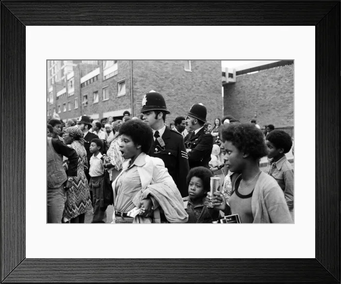 Framed Print : Atmosphere at the Notting Hill Carnival. 29th August 1976 Framed Print : Atmosphere at the Notting Hill Carnival. 29th August 1976